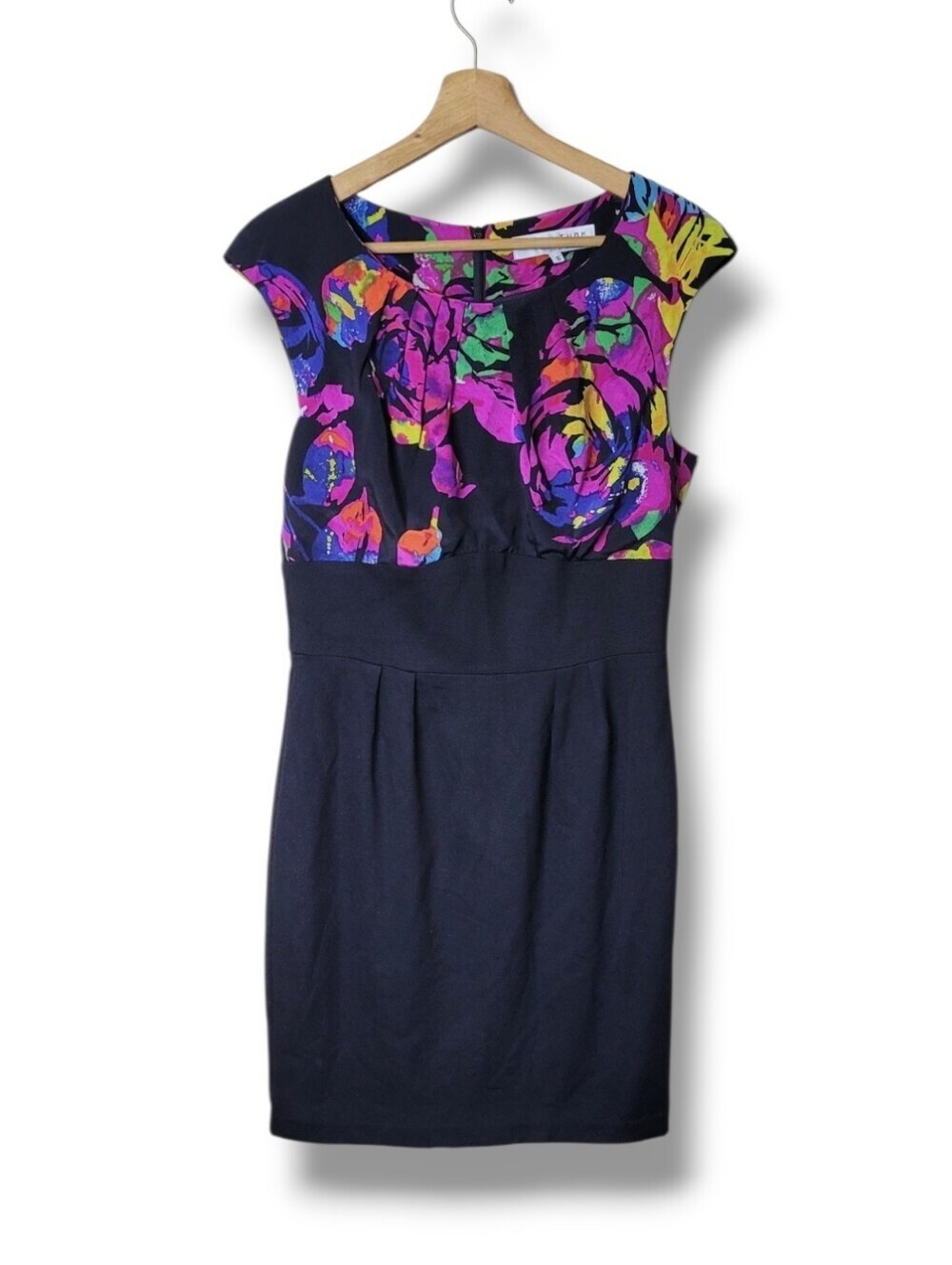 Trina Turk Black Floral 100% Silk Sheath Dress - Size 6